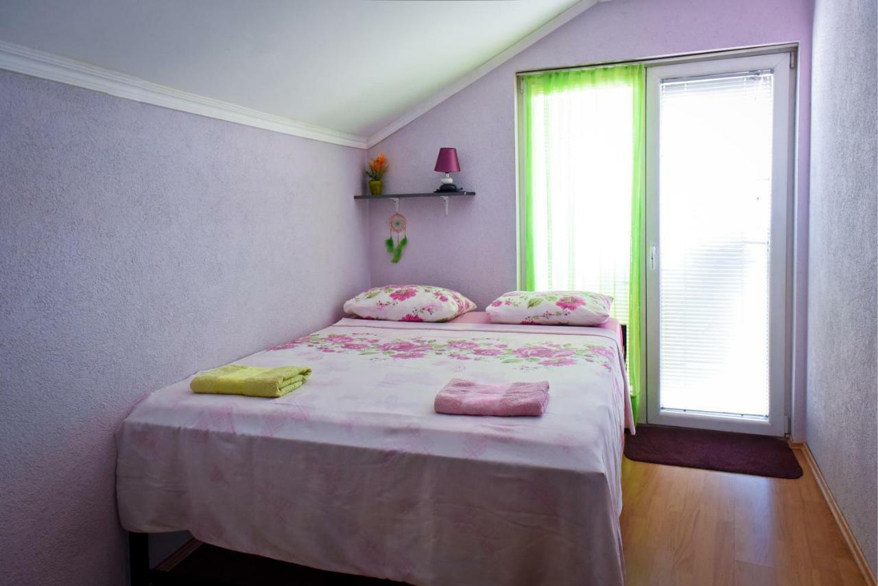 Goldy Hostel Bitola Ngoại thất bức ảnh